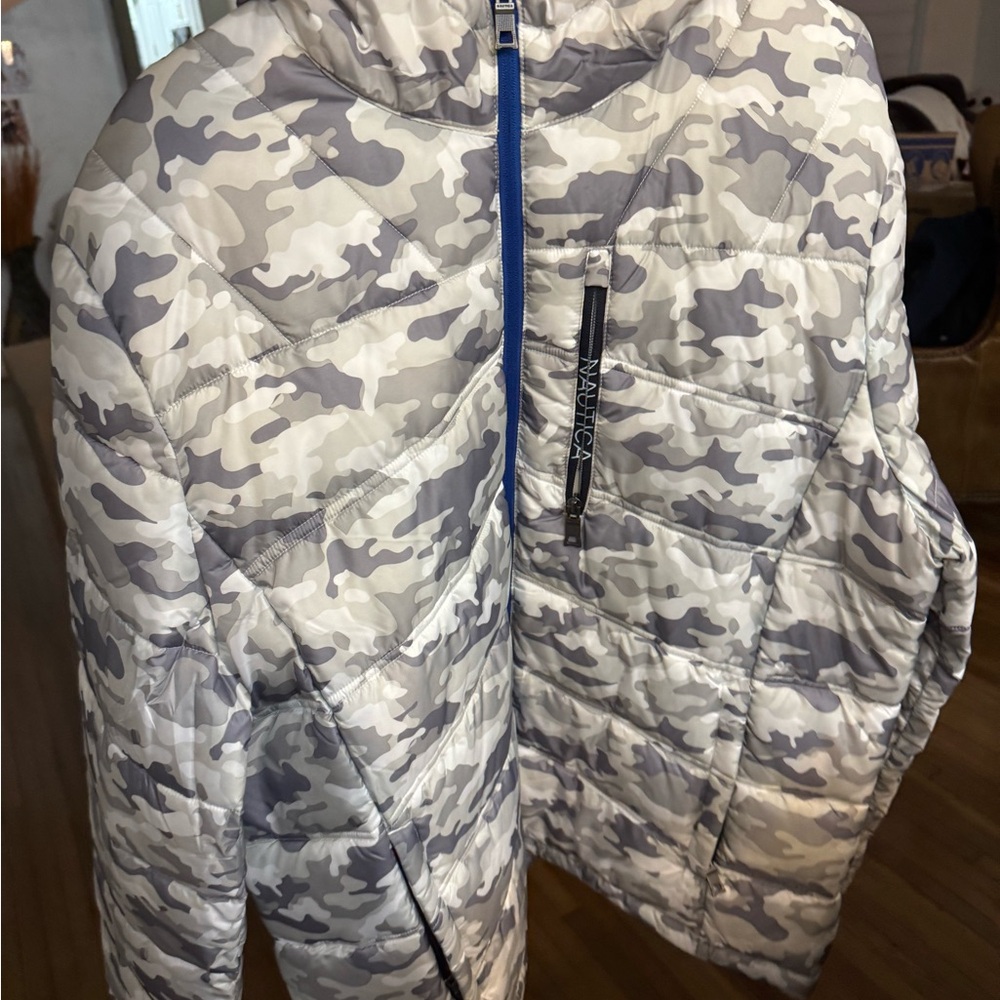 Nautica Camo Puffer Jacket – Size Large – Brand New